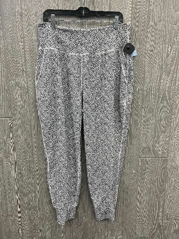 Athletic Leggings By All In Motion In Black & Grey, Size: Xl