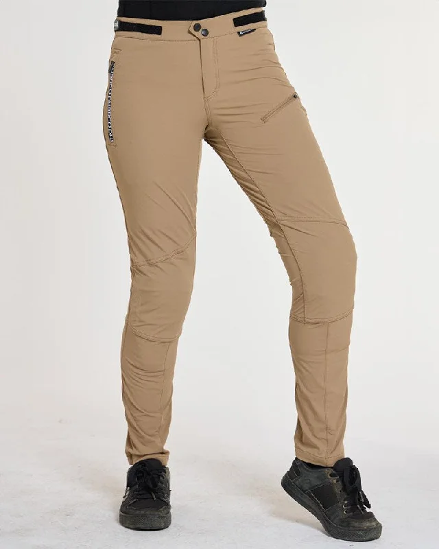 Womens Gravity Pants | Dust