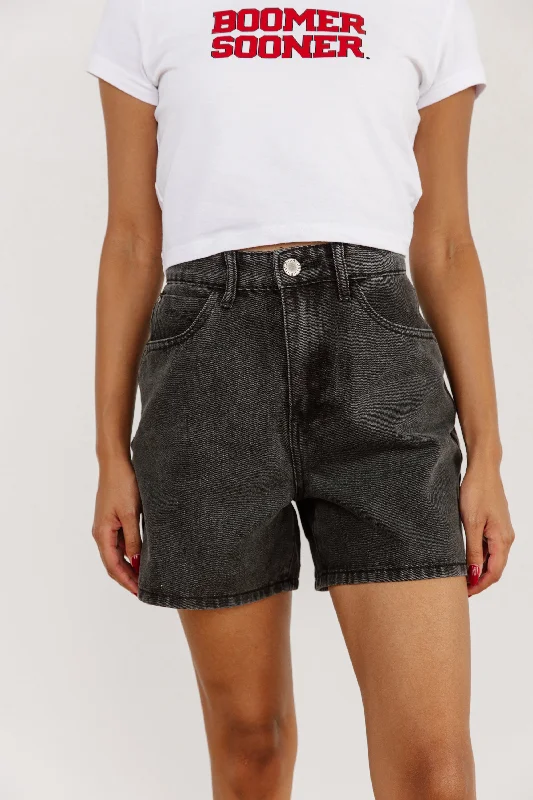 ELEVATED CLASSIC MOM SHORTS IN CHARCOAL